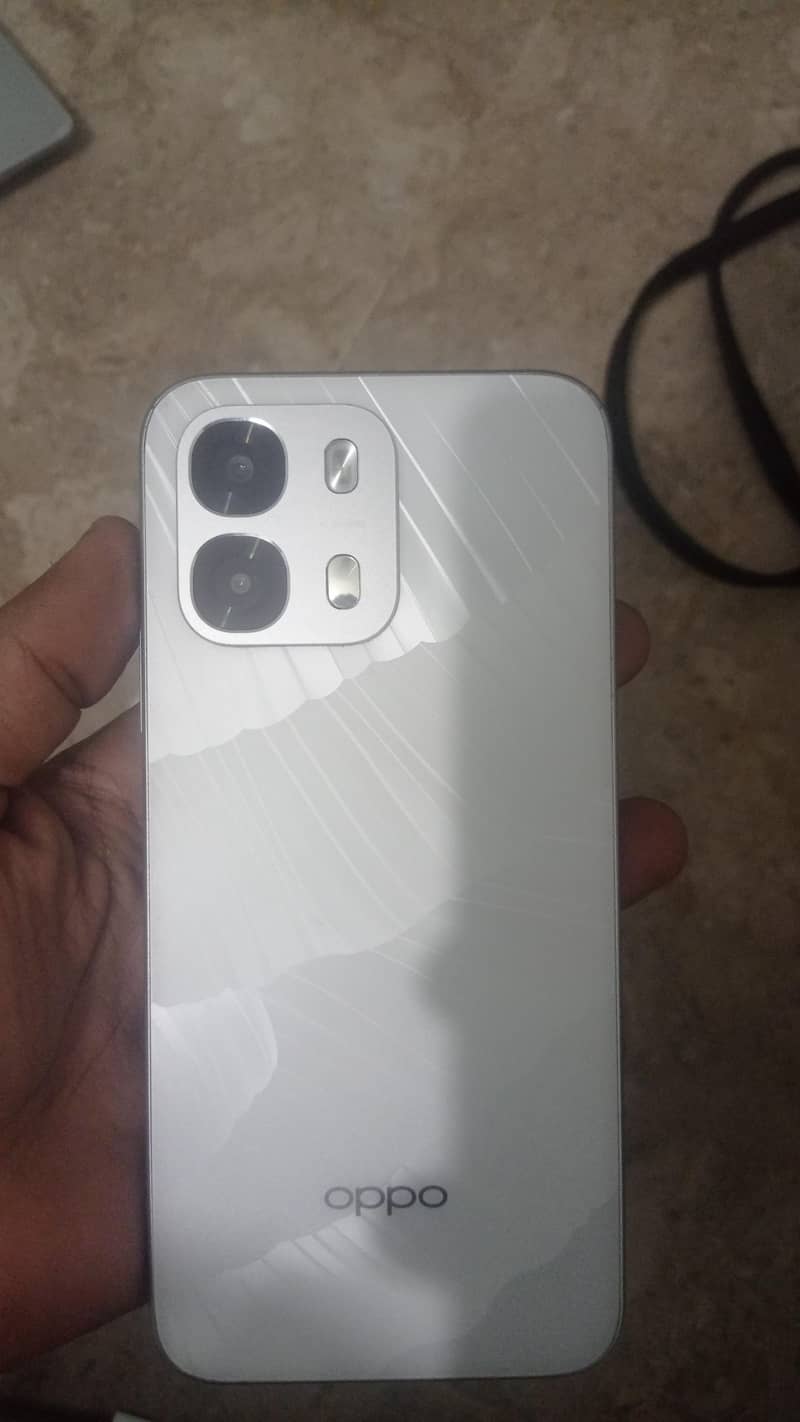 OPPO A6s 0