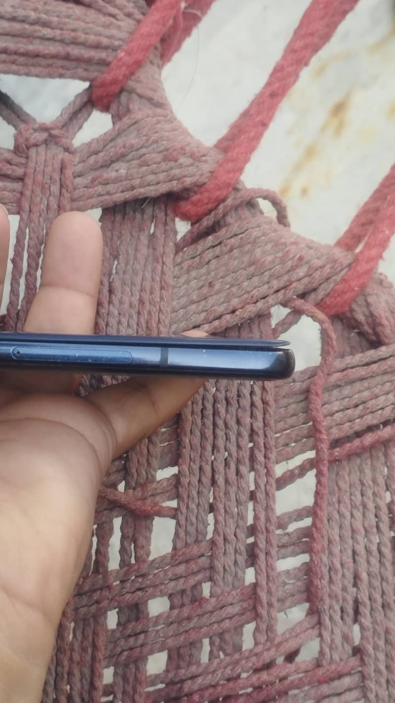 LG G8 ThinQ 2