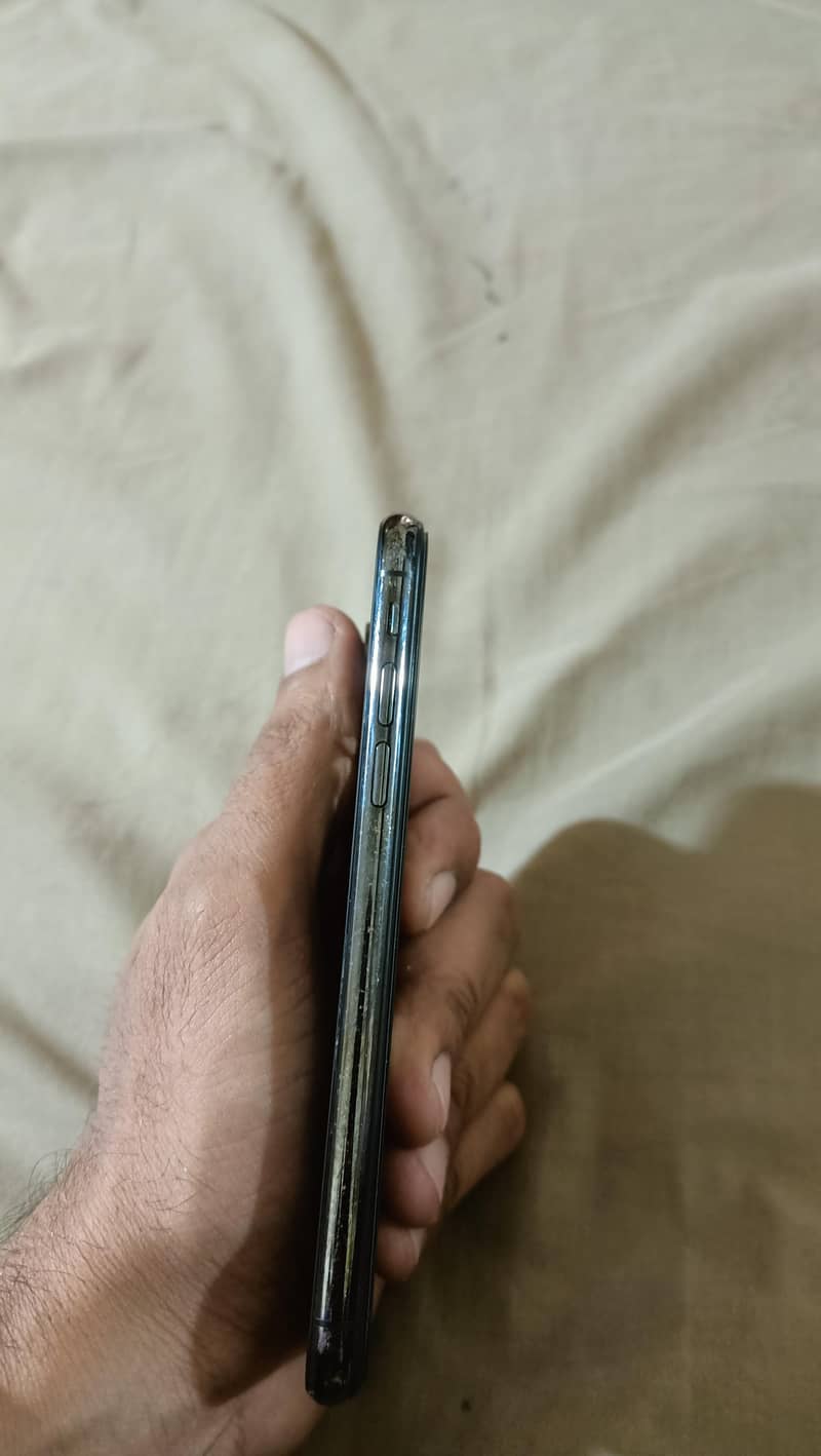 Apple iPhone X 2
