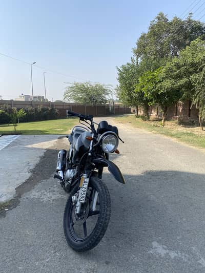 Yamaha ybr 125 g special edition colour for sale