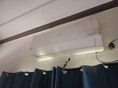 Hair 1.5 Ton DC Invertor