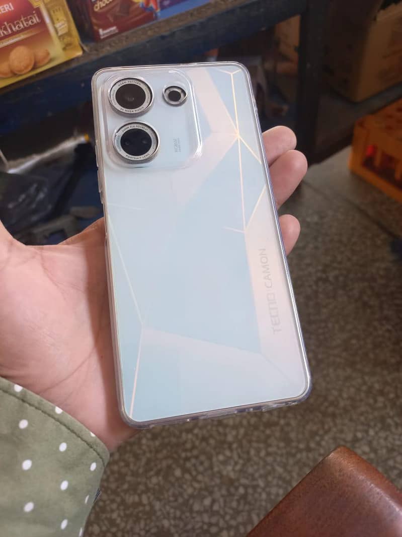 Tecno CAMON 20 2
