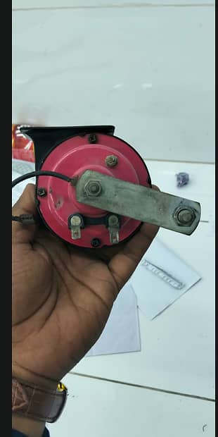 2 Seeger Brand Honda 125 Horns for Sale – Used Condition