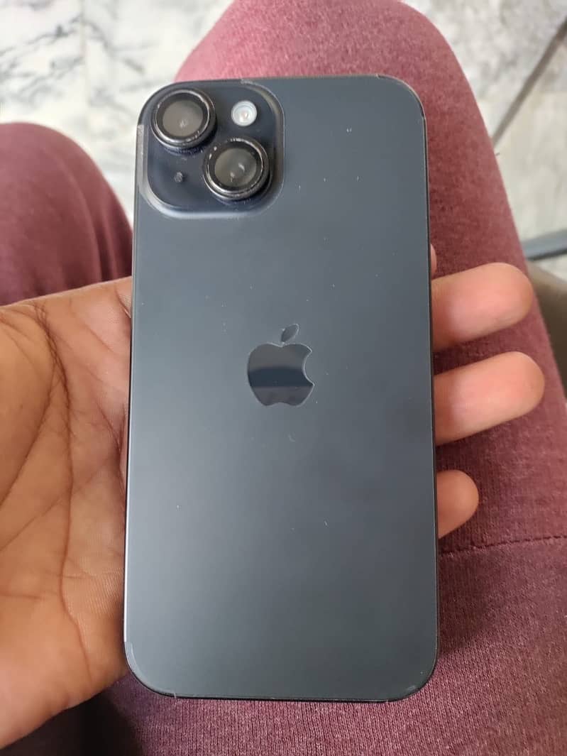 Apple iPhone 15 3