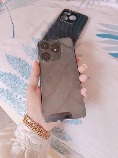 Tecno Spark 10C 4 128 condition 10 by 9