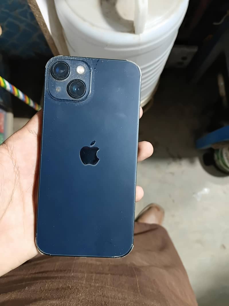 Apple iPhone 13 1