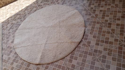 thick shaggy rug