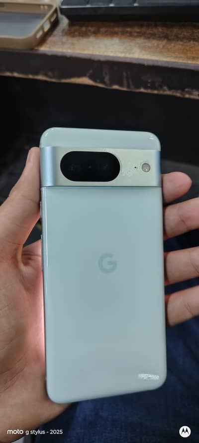 Google Pixel 8 128GB– Excellent Condition