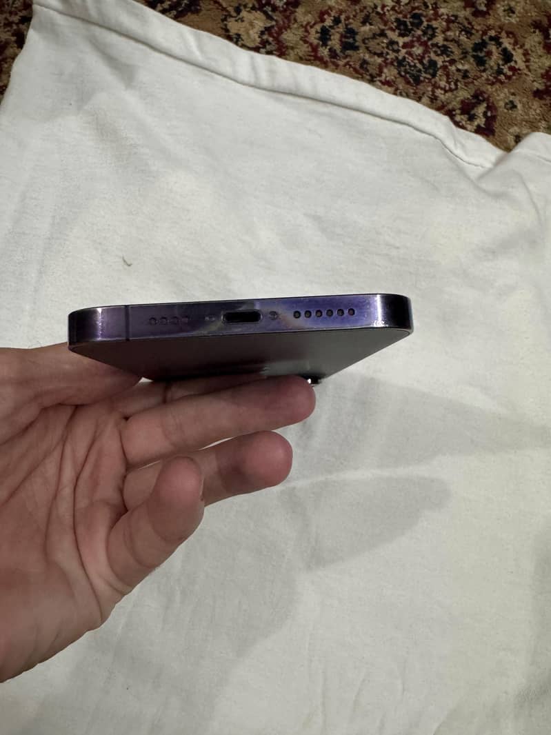 Apple iPhone 14 Pro Max 4