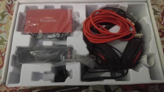 Focusrite Scarlett Solo Studio 3rd Gen Complete Recording Bundle