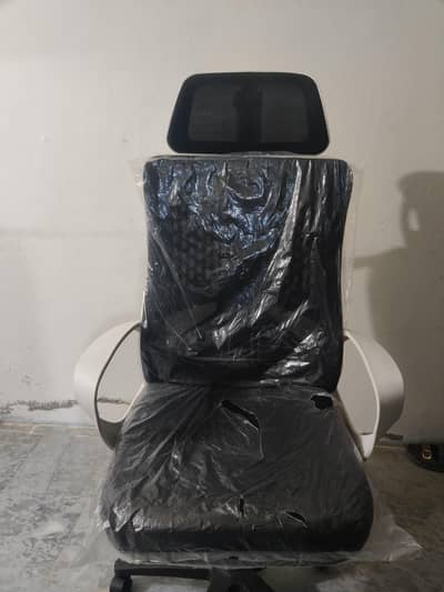 Office chair for sale ( brand new condition )