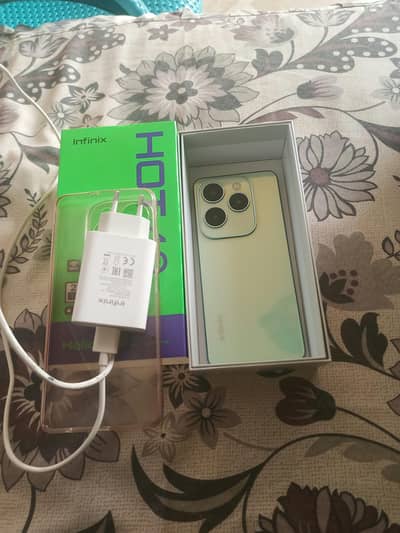 Infinix Hot 40 Pro