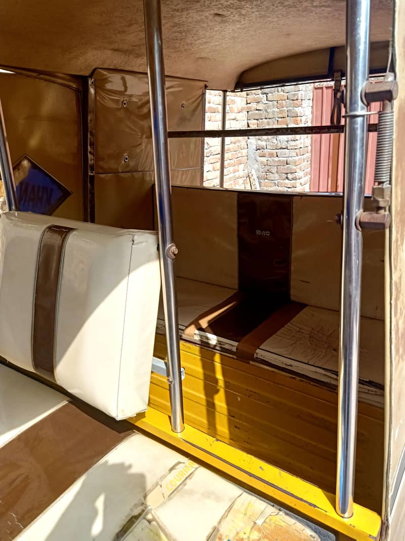 AUTOS RICKSHAW 3