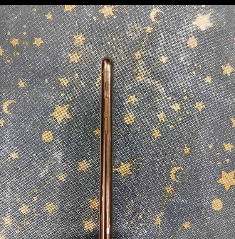 Apple iPhone 11 Pro Max 1