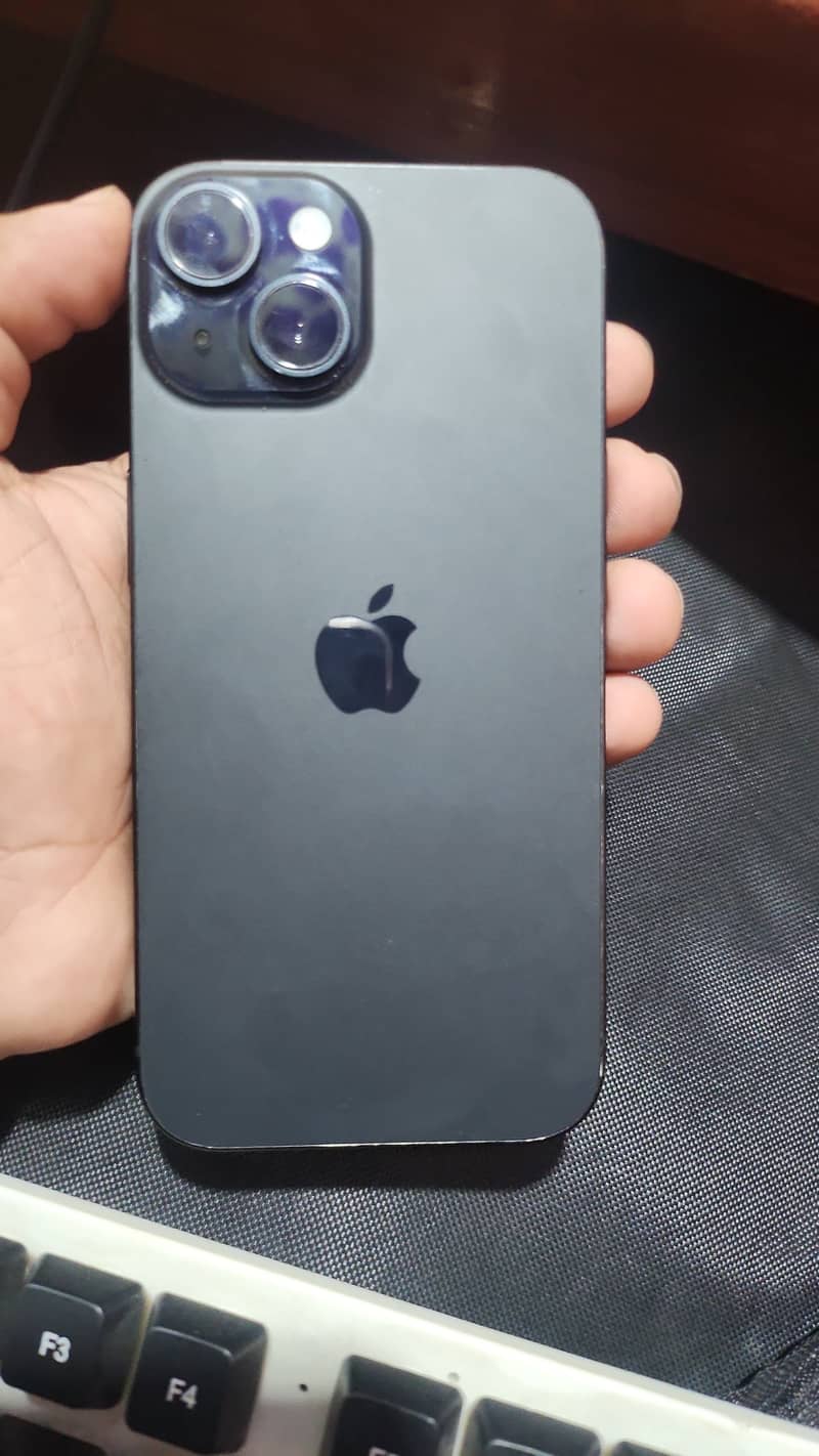 Apple iPhone 15 2