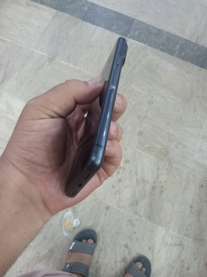 Google Pixel 8 2