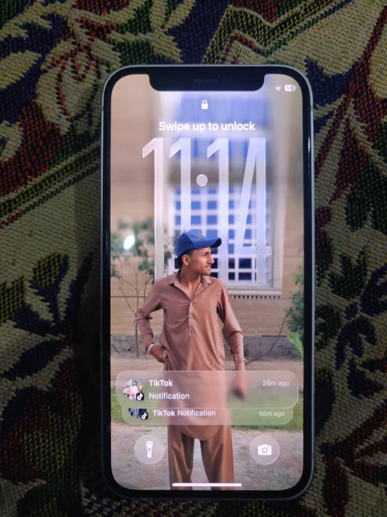 Apple iPhone 12 16