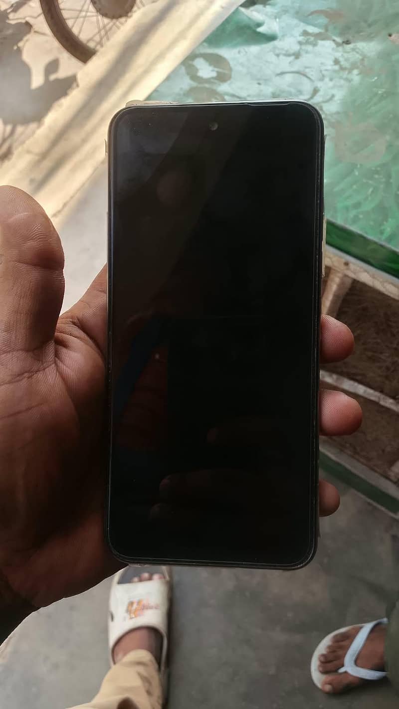 Tecno Spark 40 4