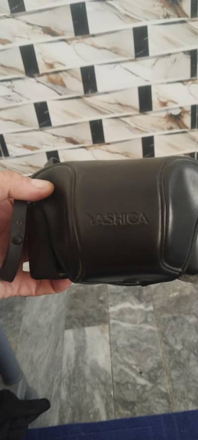 YASHICA INTEK PIECE