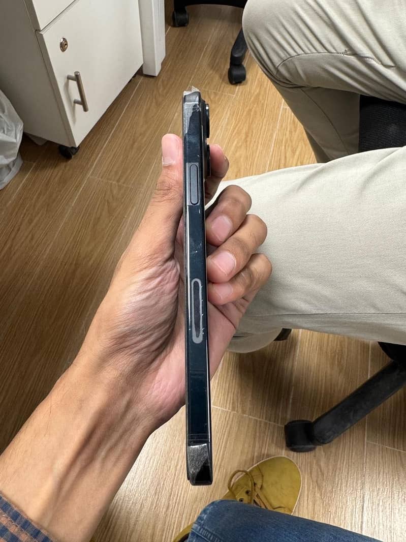 Iphone 15 Plus | JV | LLA Model 1