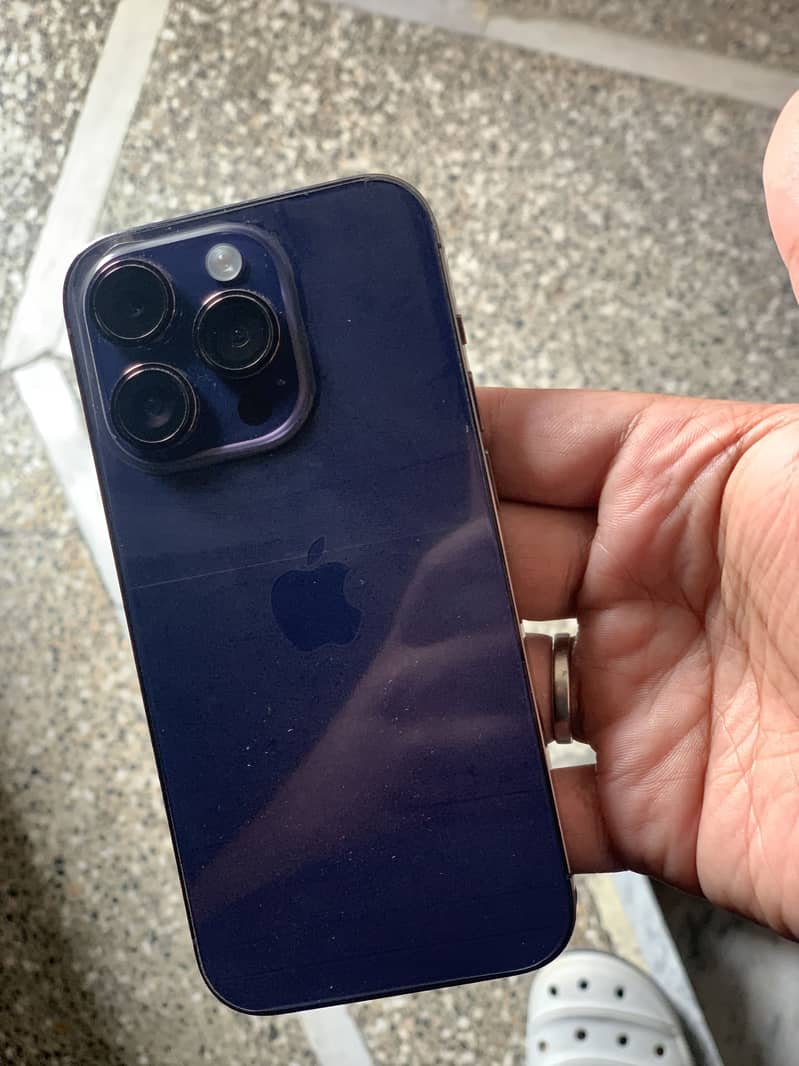 Apple iPhone 14 Pro 0