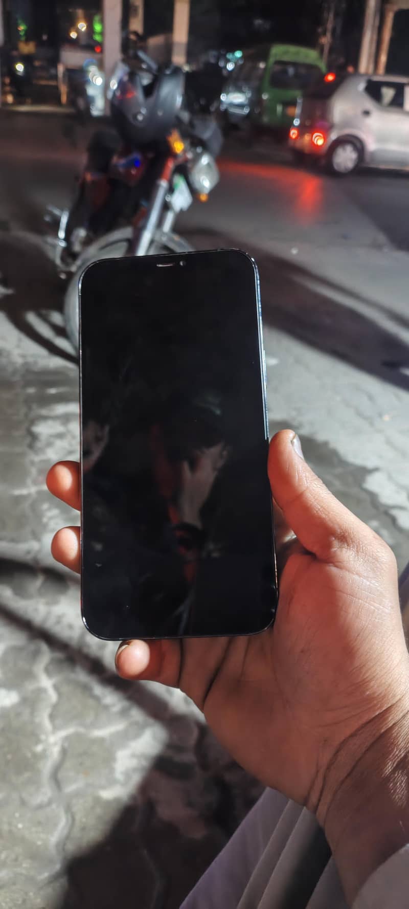 iPhone 12  pro Max 5