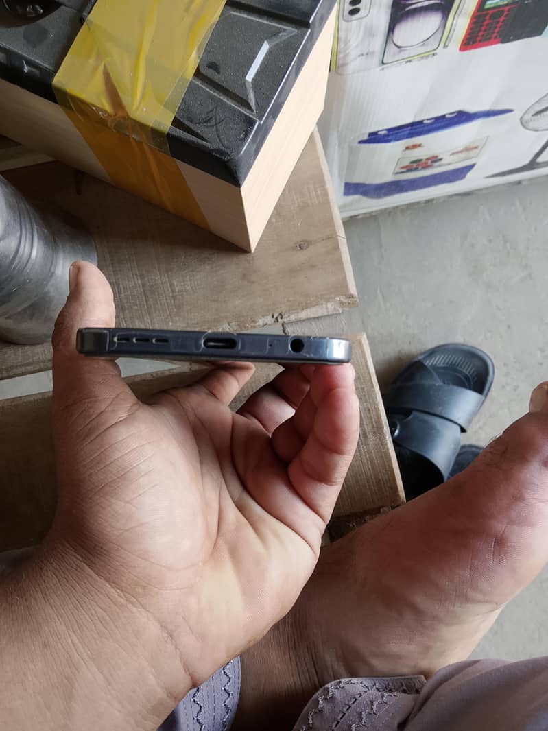 Tecno Spark 40 Pro 4
