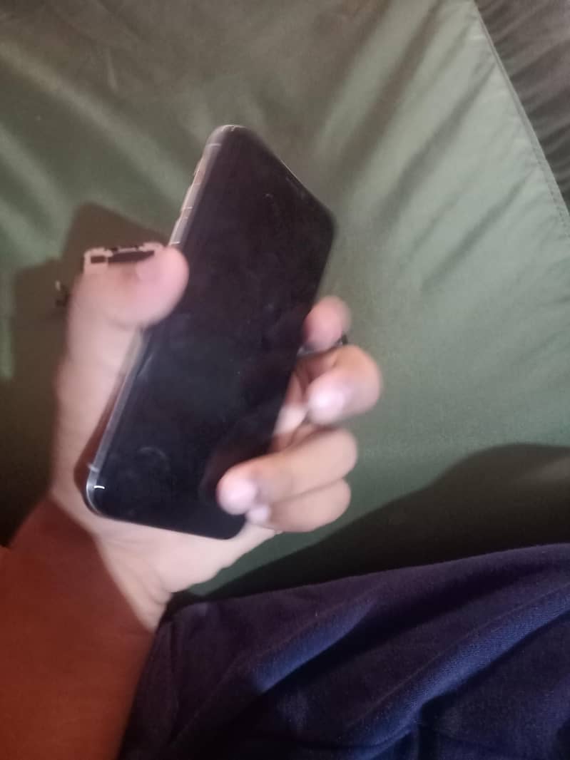 Apple iPhone X 12
