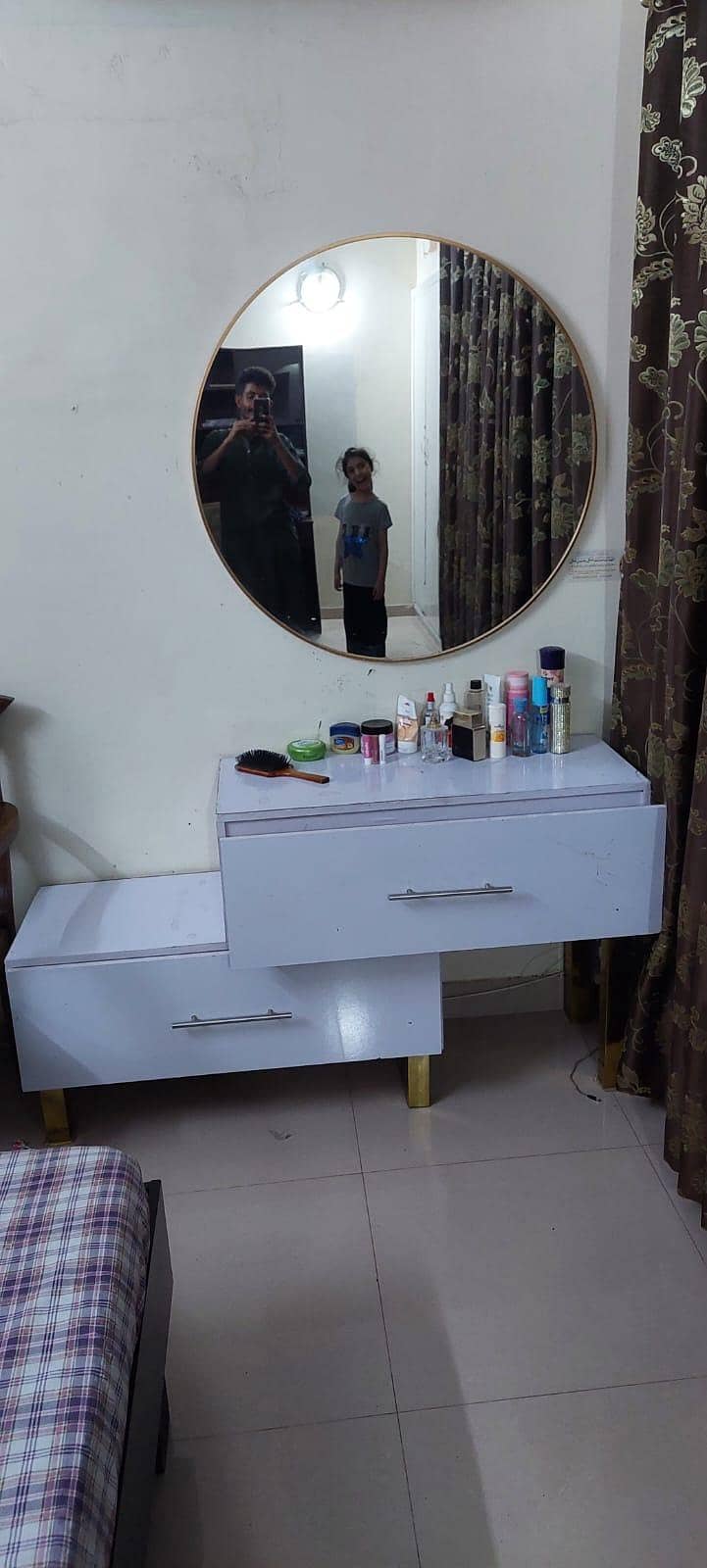 dressing table 3