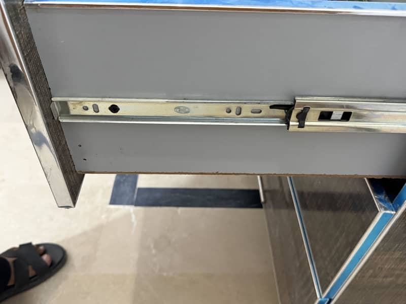 Dressing table with mirror 1