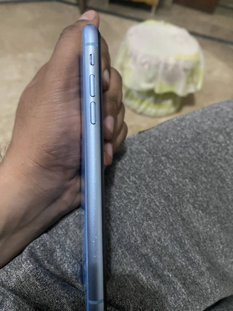 Apple iPhone XR 2