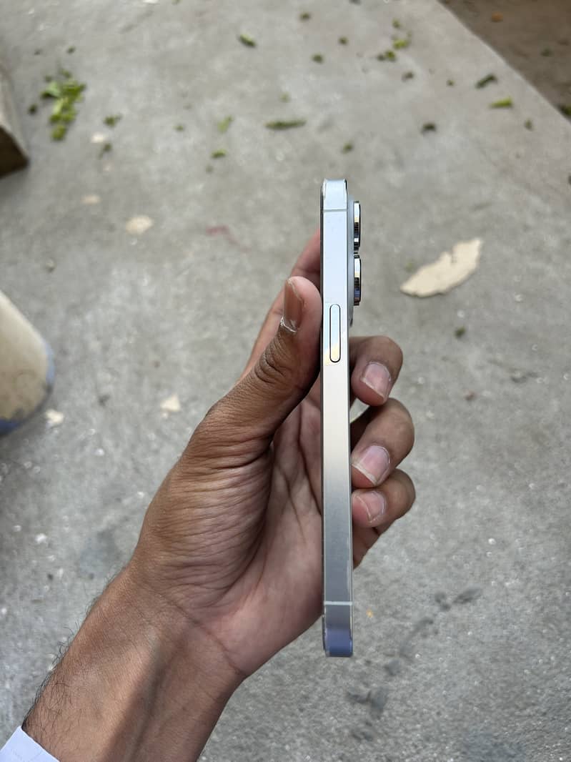 Apple iPhone 14 Pro 5