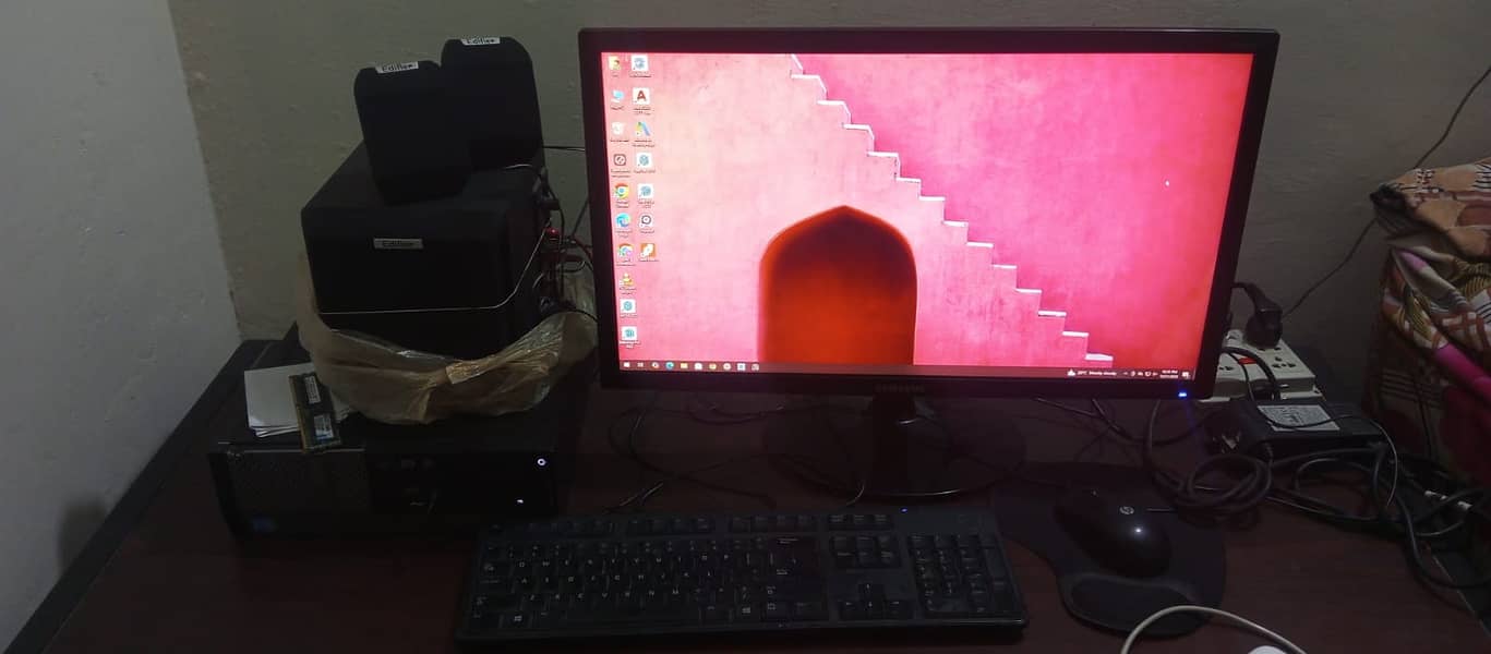 Dell Core i5 4th gen desktop PC,24 Inch Samsung Touch setting LED and ...