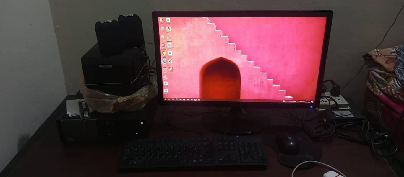 Dell Core i5 4th gen desktop PC,24 Inch Samsung Touch setting LED and ...