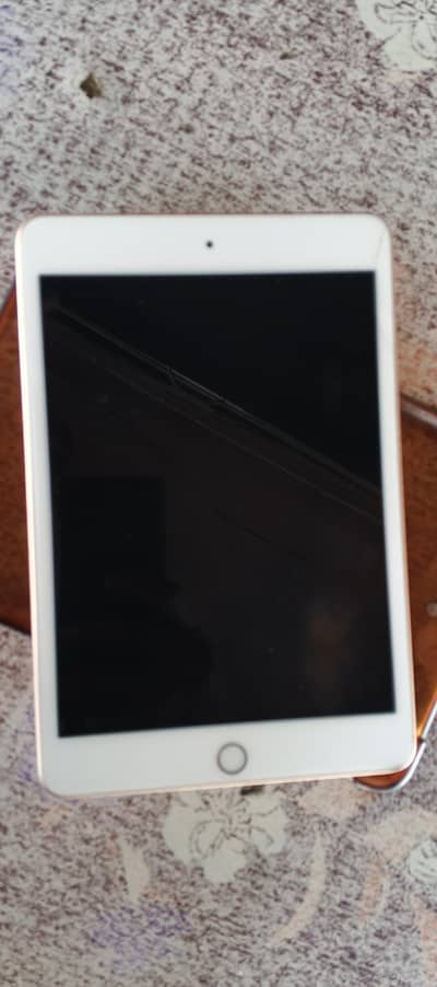 Ipad mini 5 urgent for sell 64gb best for gaming