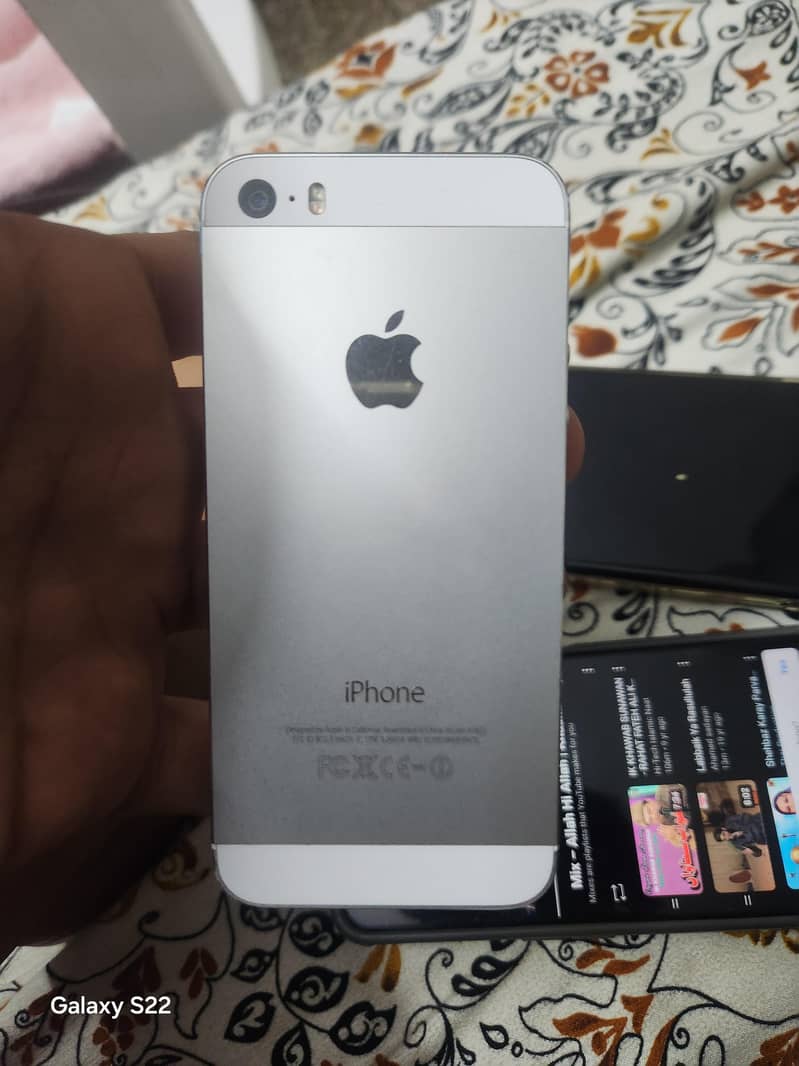Apple iPhone 5s 1
