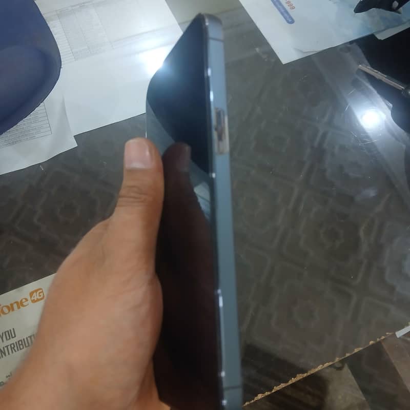 Apple iPhone 12 Pro Max 1