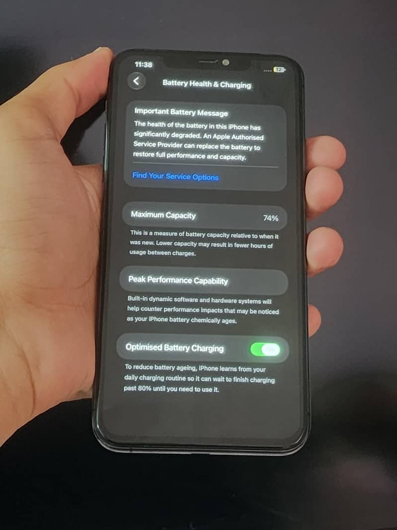 Apple iPhone 11 Pro Max 4