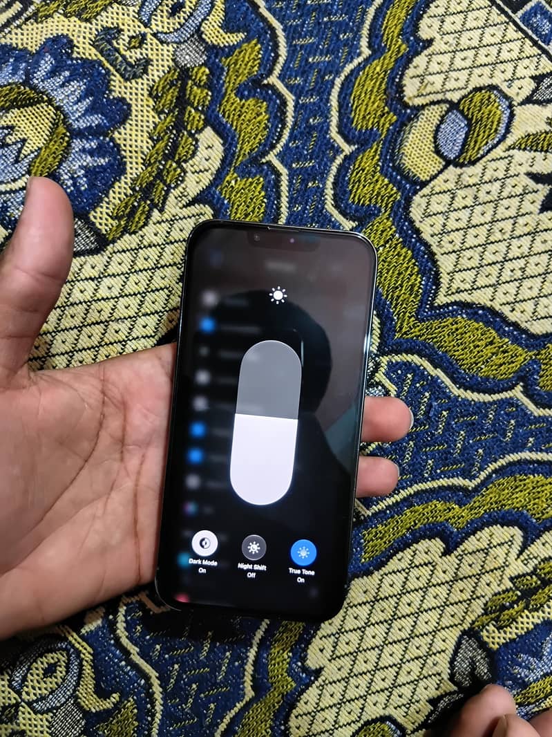 Apple iPhone 13 Pro 4