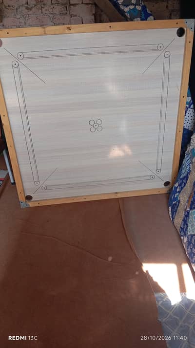 carrom board