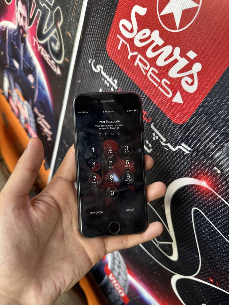 Apple iPhone SE 3