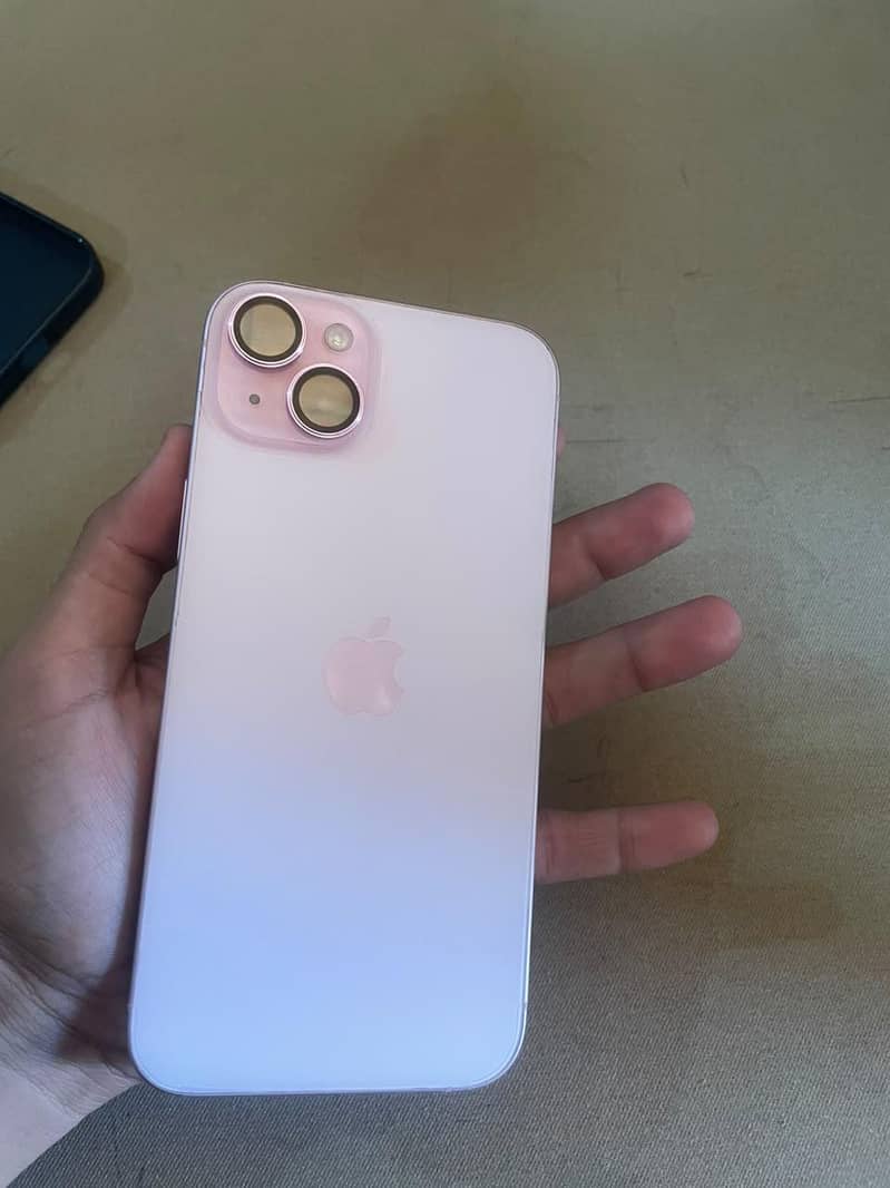 Apple iPhone 15 plus 1