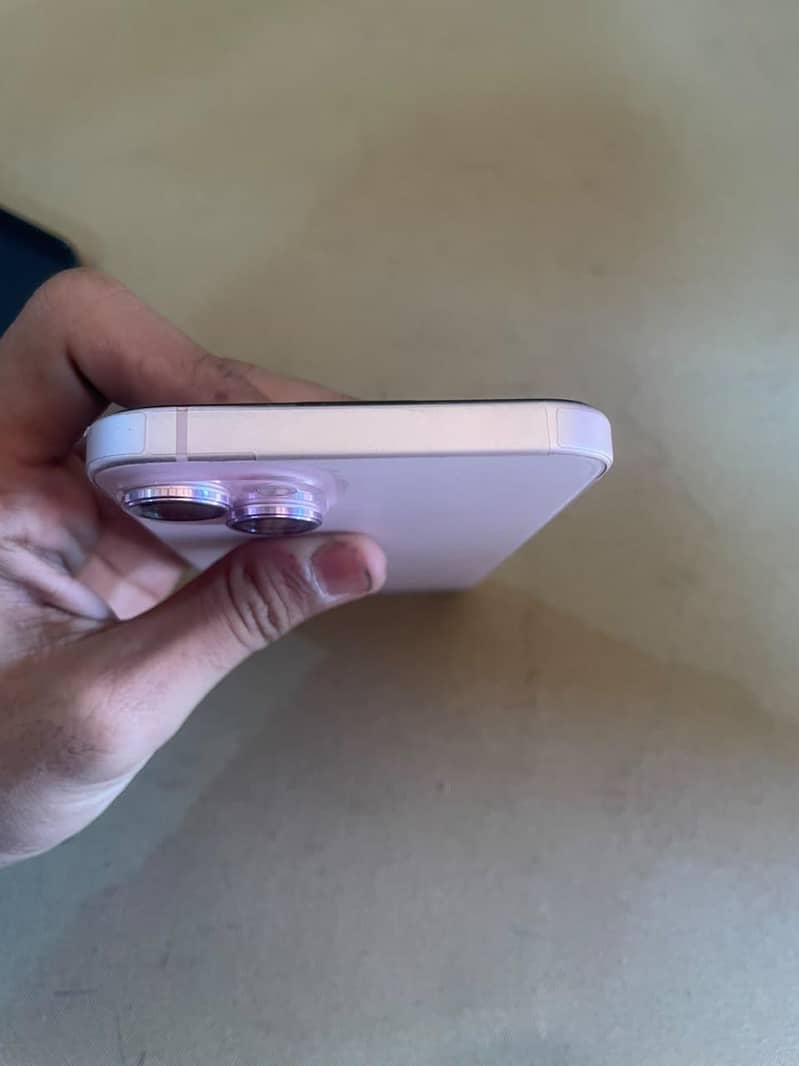 Apple iPhone 15 plus 3