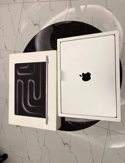 Apple MacBook PRO M2 MAX ( M1.2. 3.4pro. Air. Max