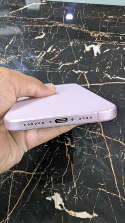 Apple iPhone 15 plus