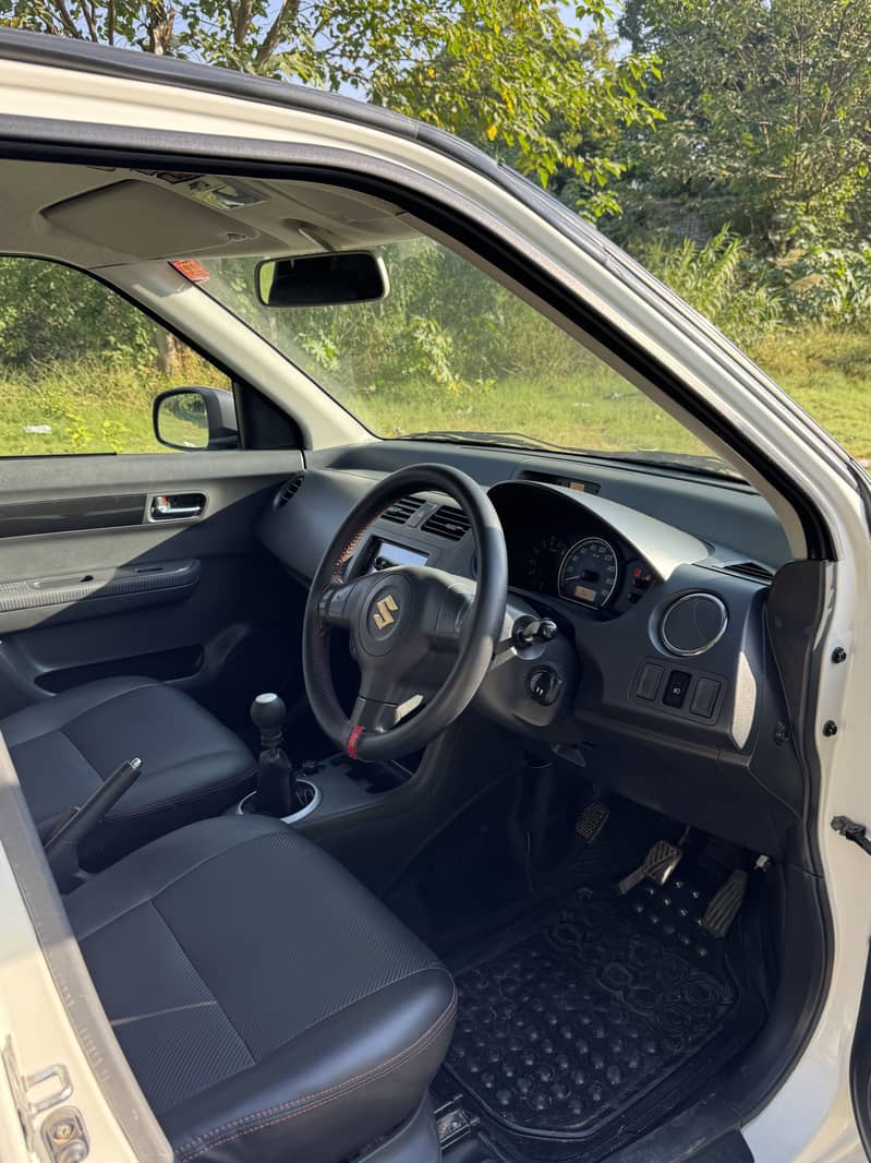 Suzuki Swift 2011 5