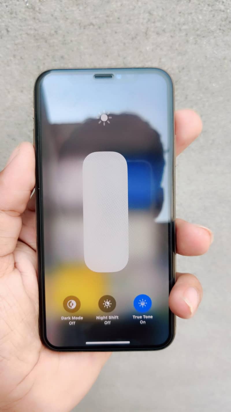Apple iPhone XS 6