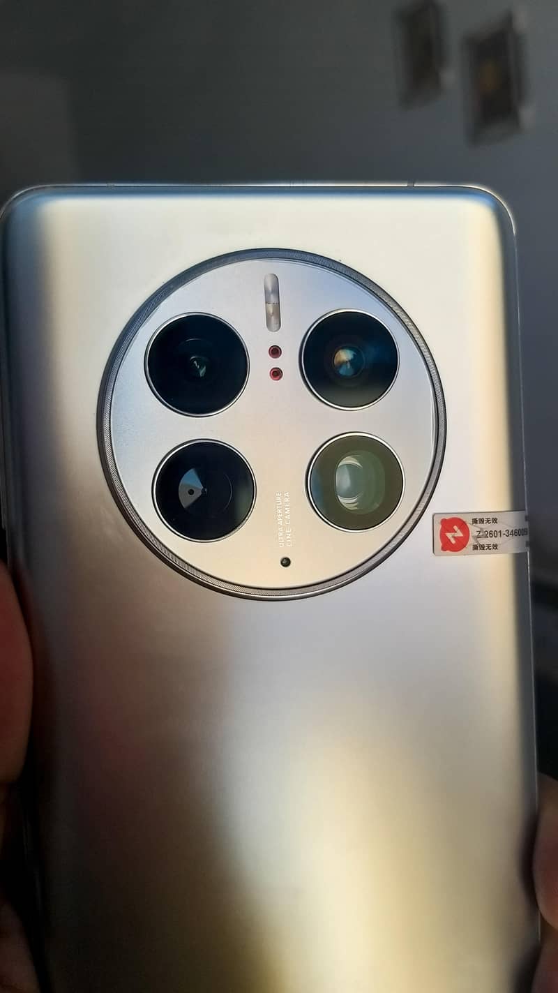 Huawei Mate 50 Pro 0