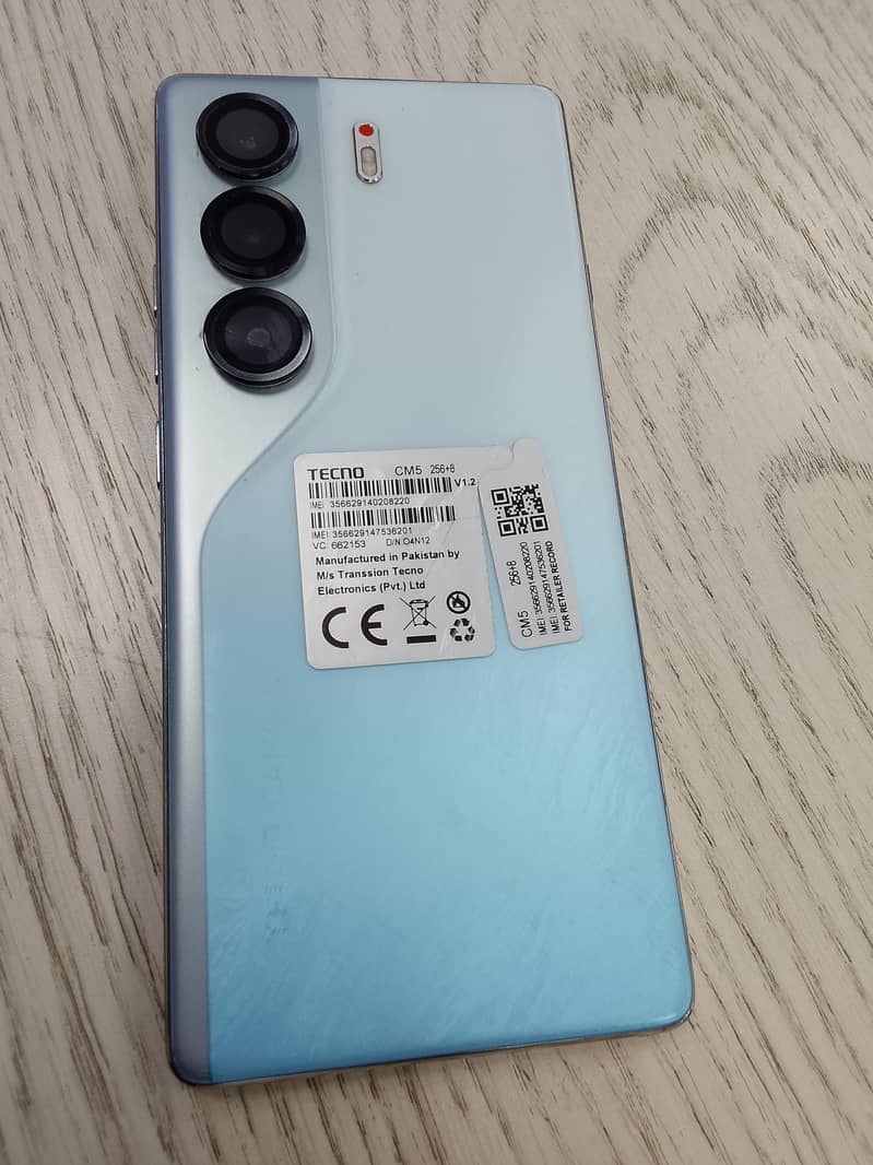Tecno CAMON 40 0