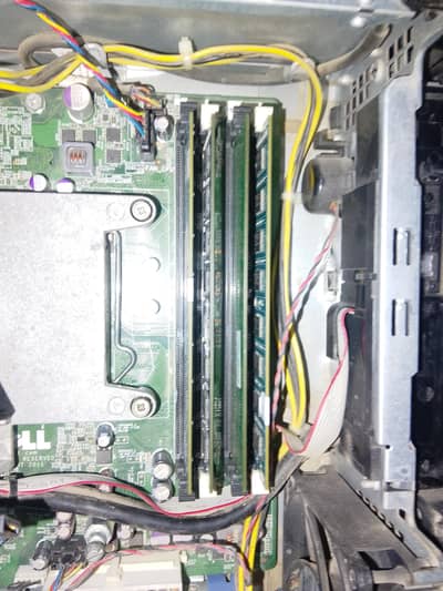 Ram 2 GB each DDR 3 COMPUTER RAM total 8 Gb